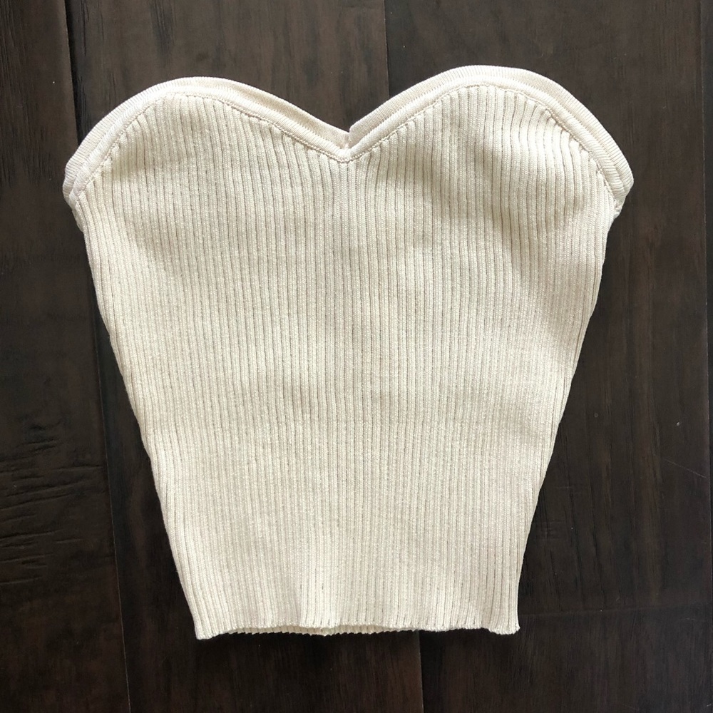 Tilly’s Ribbed Crop Top